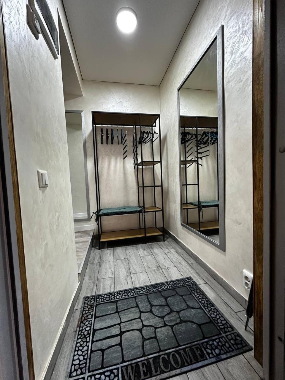 White Rooms On City Center 利沃夫 外观 照片